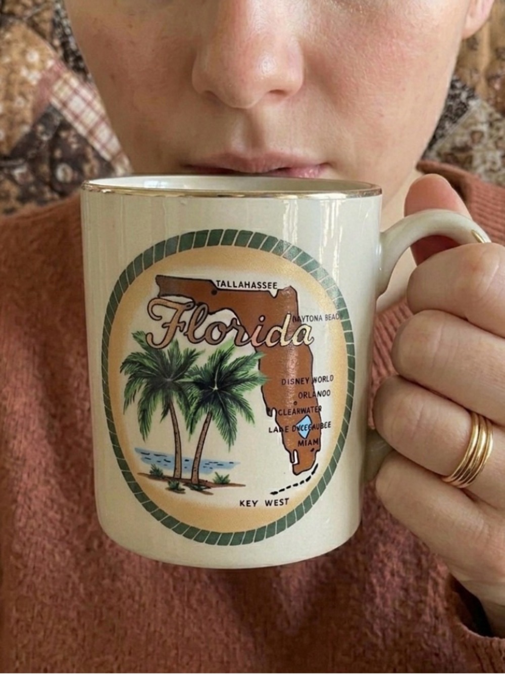 Florida-themed Souvenir Mug with Major Tourist Destinations